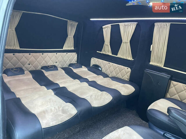 Белый Мерседес Вито, объемом двигателя 2.15 л и пробегом 300 тыс. км за 7000 $, фото 14 на Automoto.ua