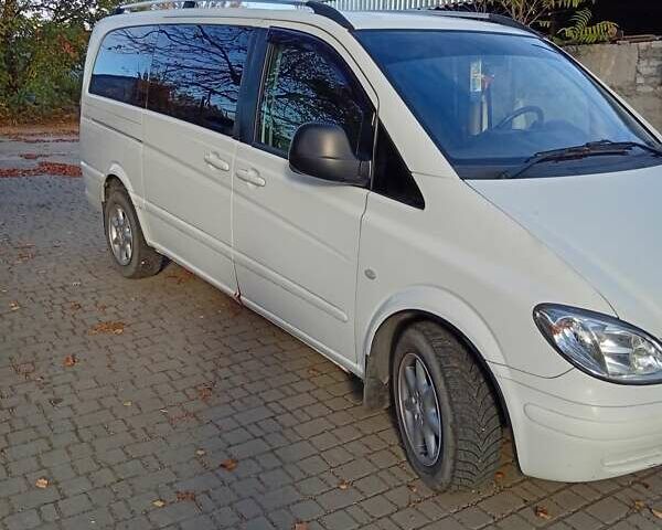 Белый Мерседес Вито, объемом двигателя 2.15 л и пробегом 330 тыс. км за 9300 $, фото 3 на Automoto.ua