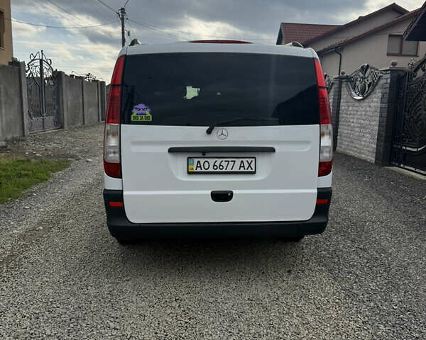 Белый Мерседес Вито, объемом двигателя 2.2 л и пробегом 285 тыс. км за 7300 $, фото 5 на Automoto.ua