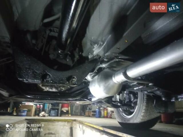 Белый Мерседес Вито, объемом двигателя 2.2 л и пробегом 289 тыс. км за 9100 $, фото 30 на Automoto.ua