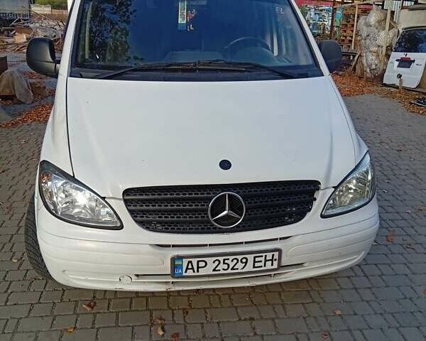 Белый Мерседес Вито, объемом двигателя 2.15 л и пробегом 330 тыс. км за 9300 $, фото 4 на Automoto.ua