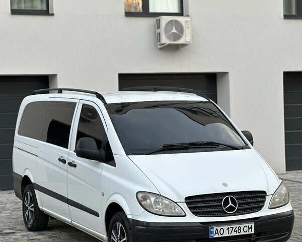 Белый Мерседес Вито, объемом двигателя 2.15 л и пробегом 300 тыс. км за 6500 $, фото 4 на Automoto.ua