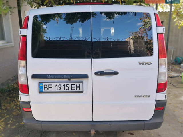 Білий Мерседес Віто, об'ємом двигуна 2.99 л та пробігом 323 тис. км за 11000 $, фото 20 на Automoto.ua