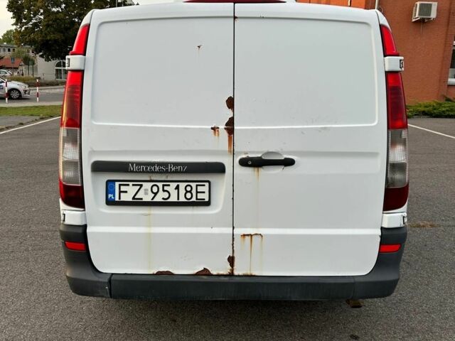 Білий Мерседес Віто, об'ємом двигуна 2 л та пробігом 480 тис. км за 3950 $, фото 5 на Automoto.ua