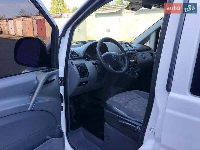 Білий Мерседес Віто, об'ємом двигуна 2.2 л та пробігом 265 тис. км за 8200 $, фото 9 на Automoto.ua