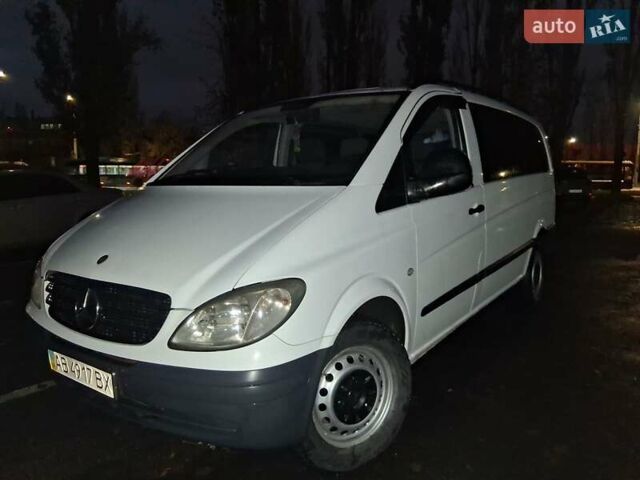 Белый Мерседес Вито, объемом двигателя 2.15 л и пробегом 439 тыс. км за 8350 $, фото 1 на Automoto.ua