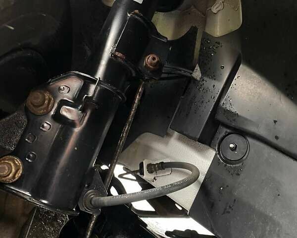 Белый Мерседес Вито, объемом двигателя 2.2 л и пробегом 336 тыс. км за 8999 $, фото 34 на Automoto.ua