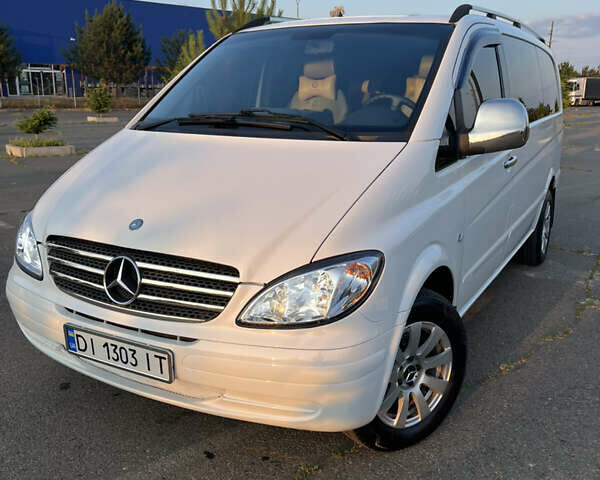 Белый Мерседес Вито, объемом двигателя 2.15 л и пробегом 375 тыс. км за 10500 $, фото 1 на Automoto.ua