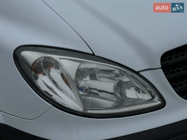 Белый Мерседес Вито, объемом двигателя 2.15 л и пробегом 277 тыс. км за 8000 $, фото 10 на Automoto.ua