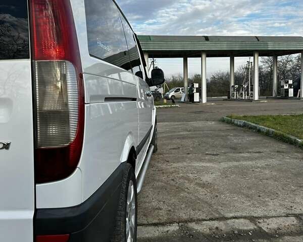 Білий Мерседес Віто, об'ємом двигуна 2.15 л та пробігом 365 тис. км за 7550 $, фото 13 на Automoto.ua