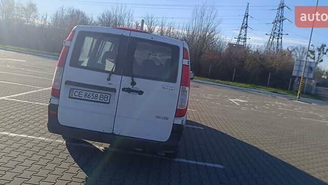 Белый Мерседес Вито, объемом двигателя 2.2 л и пробегом 446 тыс. км за 4600 $, фото 6 на Automoto.ua