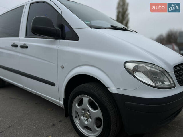 Белый Мерседес Вито, объемом двигателя 2.15 л и пробегом 277 тыс. км за 8000 $, фото 14 на Automoto.ua