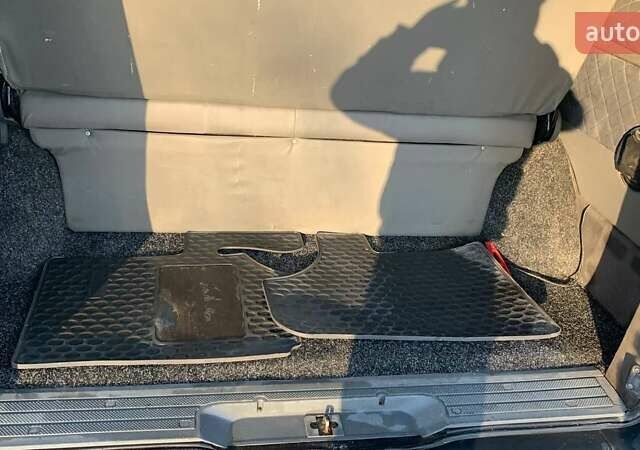 Белый Мерседес Вито, объемом двигателя 2.1 л и пробегом 234 тыс. км за 12000 $, фото 14 на Automoto.ua