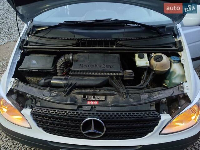 Білий Мерседес Віто, об'ємом двигуна 2.2 л та пробігом 300 тис. км за 14000 $, фото 13 на Automoto.ua