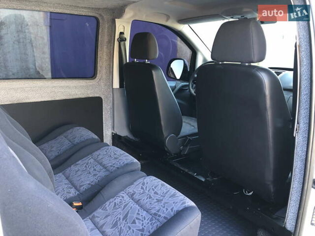 Білий Мерседес Віто, об'ємом двигуна 2.2 л та пробігом 265 тис. км за 8200 $, фото 17 на Automoto.ua