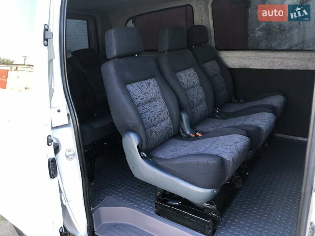 Білий Мерседес Віто, об'ємом двигуна 2.2 л та пробігом 265 тис. км за 8200 $, фото 14 на Automoto.ua