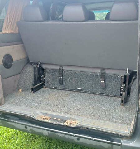 Белый Мерседес Вито, объемом двигателя 2.15 л и пробегом 275 тыс. км за 11000 $, фото 13 на Automoto.ua