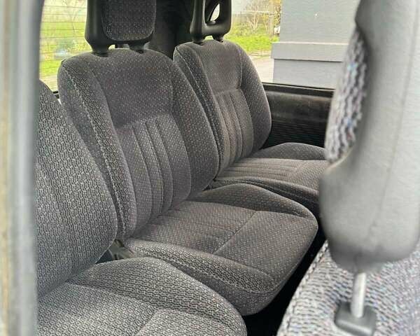 Белый Мерседес Вито, объемом двигателя 2.15 л и пробегом 194 тыс. км за 6700 $, фото 8 на Automoto.ua