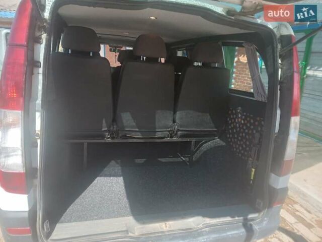 Белый Мерседес Вито, объемом двигателя 2.15 л и пробегом 172 тыс. км за 9500 $, фото 1 на Automoto.ua