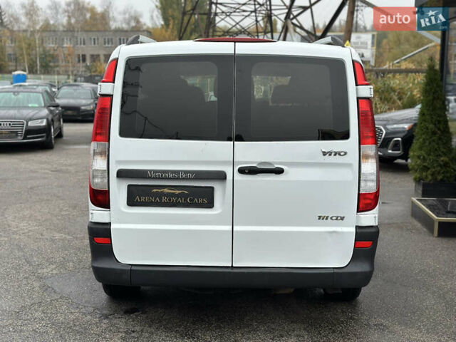Білий Мерседес Віто, об'ємом двигуна 2.15 л та пробігом 360 тис. км за 6600 $, фото 10 на Automoto.ua