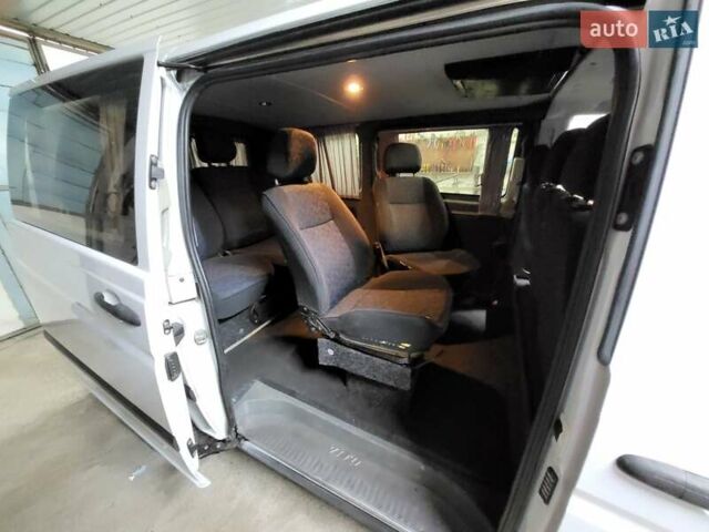 Белый Мерседес Вито, объемом двигателя 2.2 л и пробегом 346 тыс. км за 8100 $, фото 13 на Automoto.ua