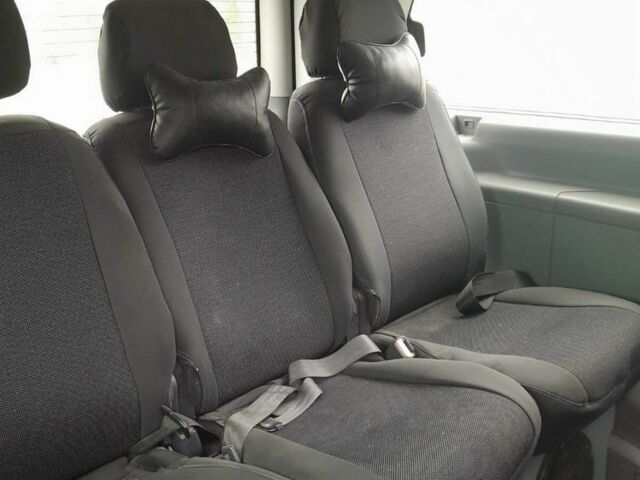 Белый Мерседес Вито, объемом двигателя 0 л и пробегом 323 тыс. км за 8850 $, фото 4 на Automoto.ua