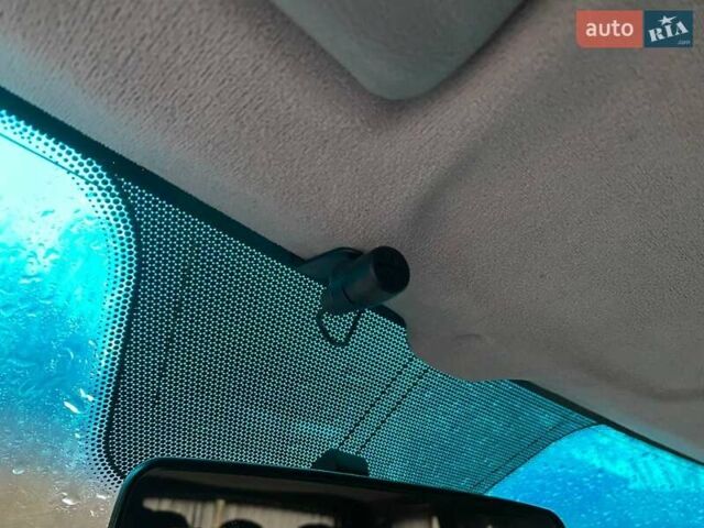 Белый Мерседес Вито, объемом двигателя 2.2 л и пробегом 336 тыс. км за 8999 $, фото 56 на Automoto.ua