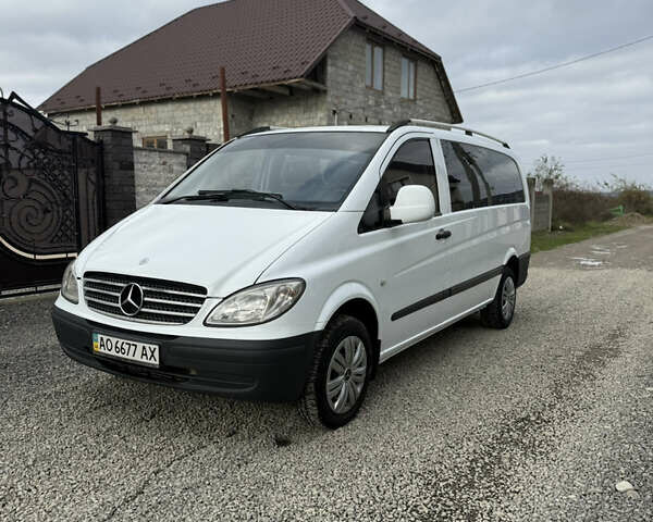 Белый Мерседес Вито, объемом двигателя 2.2 л и пробегом 285 тыс. км за 7300 $, фото 1 на Automoto.ua