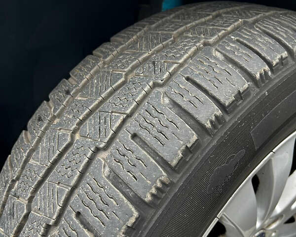 Белый Мерседес Вито, объемом двигателя 2.15 л и пробегом 370 тыс. км за 8000 $, фото 13 на Automoto.ua