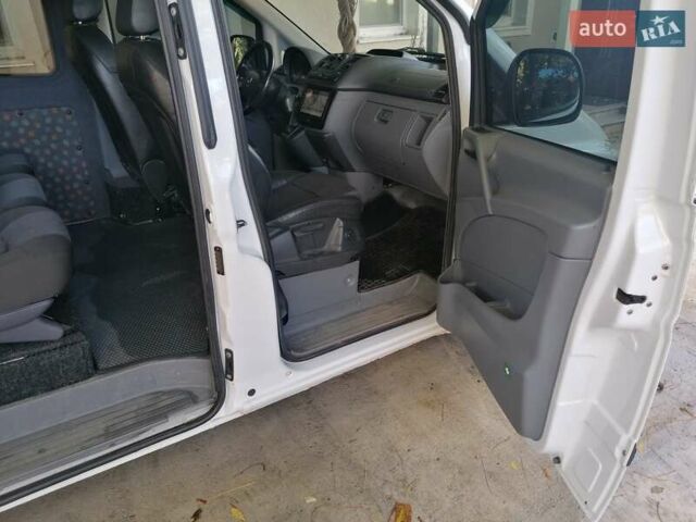 Білий Мерседес Віто, об'ємом двигуна 2.99 л та пробігом 323 тис. км за 11000 $, фото 9 на Automoto.ua