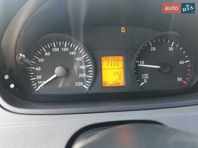 Белый Мерседес Вито, объемом двигателя 2.2 л и пробегом 289 тыс. км за 9100 $, фото 22 на Automoto.ua