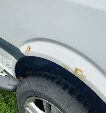 Белый Мерседес Вито, объемом двигателя 2.15 л и пробегом 275 тыс. км за 11000 $, фото 24 на Automoto.ua