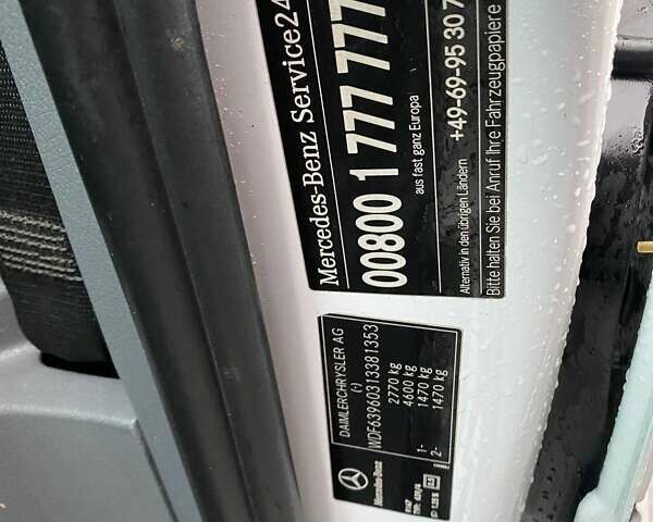Белый Мерседес Вито, объемом двигателя 2.2 л и пробегом 336 тыс. км за 8999 $, фото 58 на Automoto.ua
