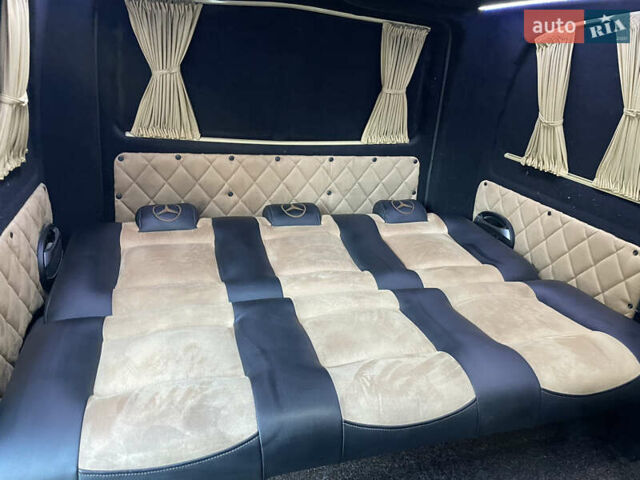 Белый Мерседес Вито, объемом двигателя 2.15 л и пробегом 300 тыс. км за 7000 $, фото 15 на Automoto.ua