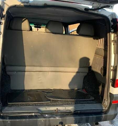 Белый Мерседес Вито, объемом двигателя 2.1 л и пробегом 234 тыс. км за 12000 $, фото 16 на Automoto.ua