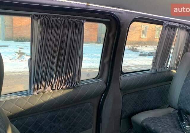 Белый Мерседес Вито, объемом двигателя 2.1 л и пробегом 234 тыс. км за 12000 $, фото 10 на Automoto.ua