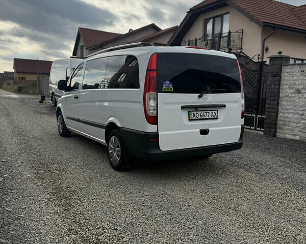 Белый Мерседес Вито, объемом двигателя 2.2 л и пробегом 285 тыс. км за 7300 $, фото 3 на Automoto.ua