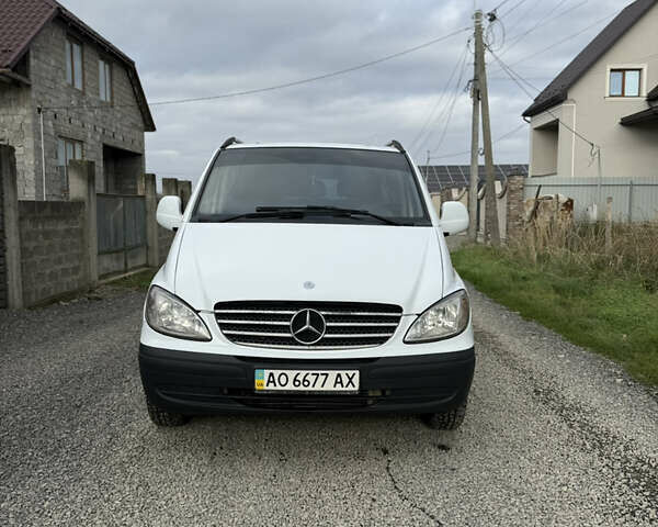 Белый Мерседес Вито, объемом двигателя 2.2 л и пробегом 285 тыс. км за 7300 $, фото 6 на Automoto.ua