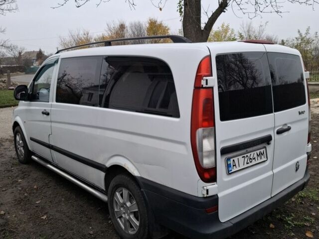 Белый Мерседес Вито, объемом двигателя 2.1 л и пробегом 440 тыс. км за 6800 $, фото 2 на Automoto.ua