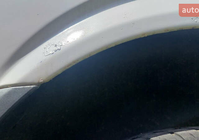 Белый Мерседес Вито, объемом двигателя 2.15 л и пробегом 275 тыс. км за 11000 $, фото 28 на Automoto.ua