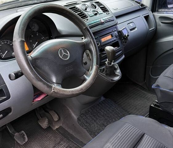 Мерседес Вито 2007 в Хмельницком на Automoto.ua Белый Мерседес Вито, объемом двигателя 2.2 л и пробегом 264 тыс. км за 8000 $, фото 4 на Automoto.ua