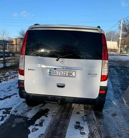 Белый Мерседес Вито, объемом двигателя 2.1 л и пробегом 234 тыс. км за 12000 $, фото 1 на Automoto.ua