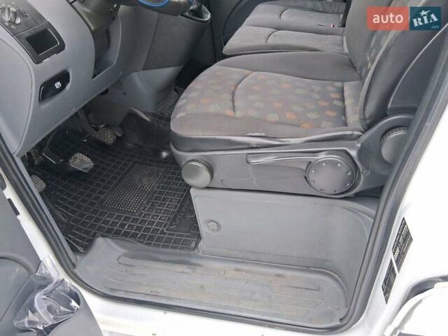 Белый Мерседес Вито, объемом двигателя 2.1 л и пробегом 444 тыс. км за 8500 $, фото 20 на Automoto.ua