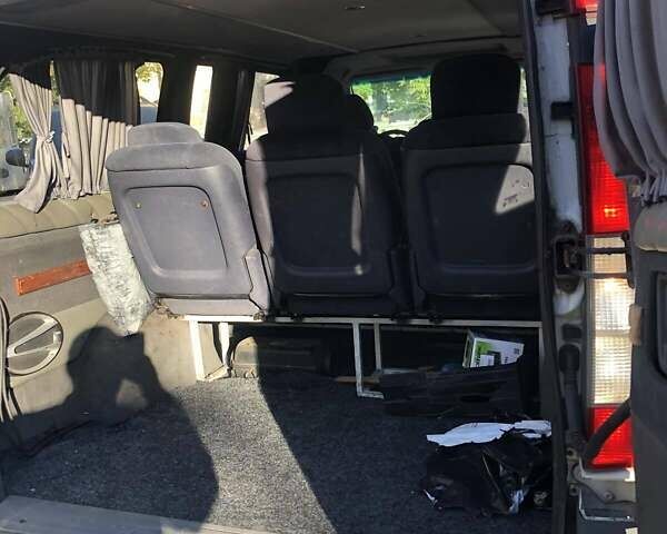 Білий Мерседес Віто, об'ємом двигуна 2.1 л та пробігом 800 тис. км за 8500 $, фото 15 на Automoto.ua