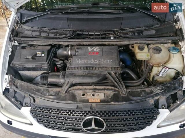 Білий Мерседес Віто, об'ємом двигуна 2.99 л та пробігом 323 тис. км за 11000 $, фото 12 на Automoto.ua