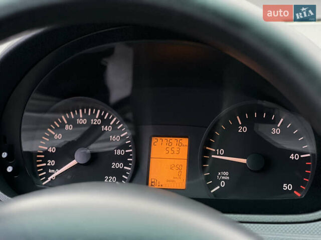 Белый Мерседес Вито, объемом двигателя 2.15 л и пробегом 277 тыс. км за 8000 $, фото 20 на Automoto.ua