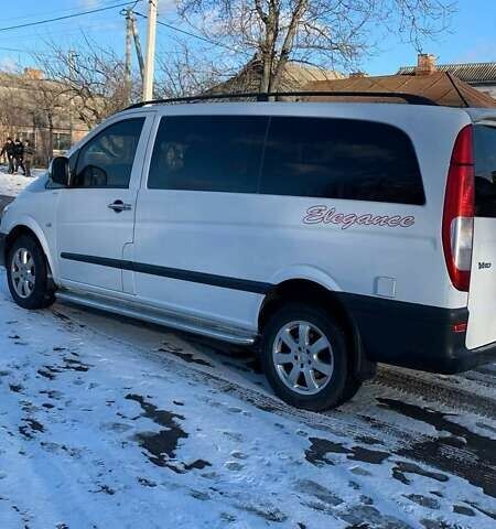 Белый Мерседес Вито, объемом двигателя 2.1 л и пробегом 234 тыс. км за 12000 $, фото 3 на Automoto.ua