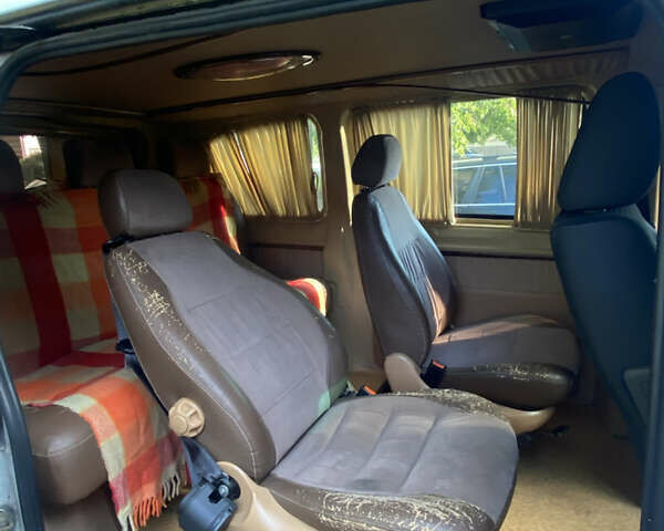 Белый Мерседес Вито, объемом двигателя 2.15 л и пробегом 340 тыс. км за 8200 $, фото 9 на Automoto.ua