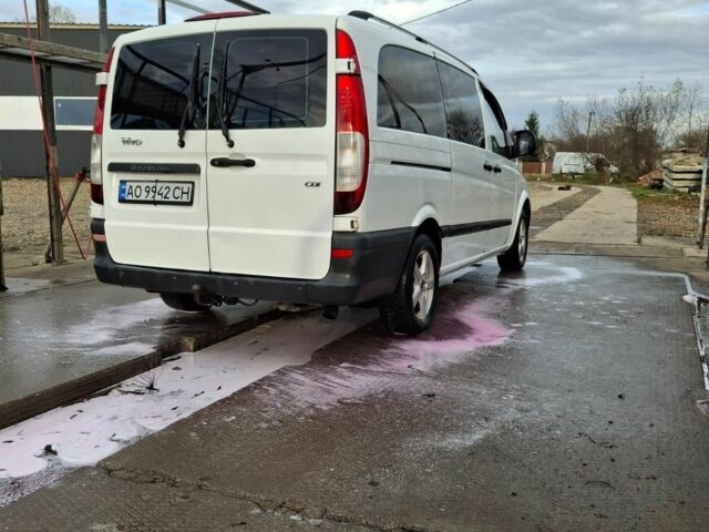 Белый Мерседес Вито, объемом двигателя 2.1 л и пробегом 484 тыс. км за 7000 $, фото 2 на Automoto.ua