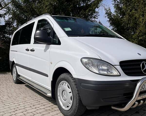 Белый Мерседес Вито, объемом двигателя 2.15 л и пробегом 234 тыс. км за 11400 $, фото 3 на Automoto.ua